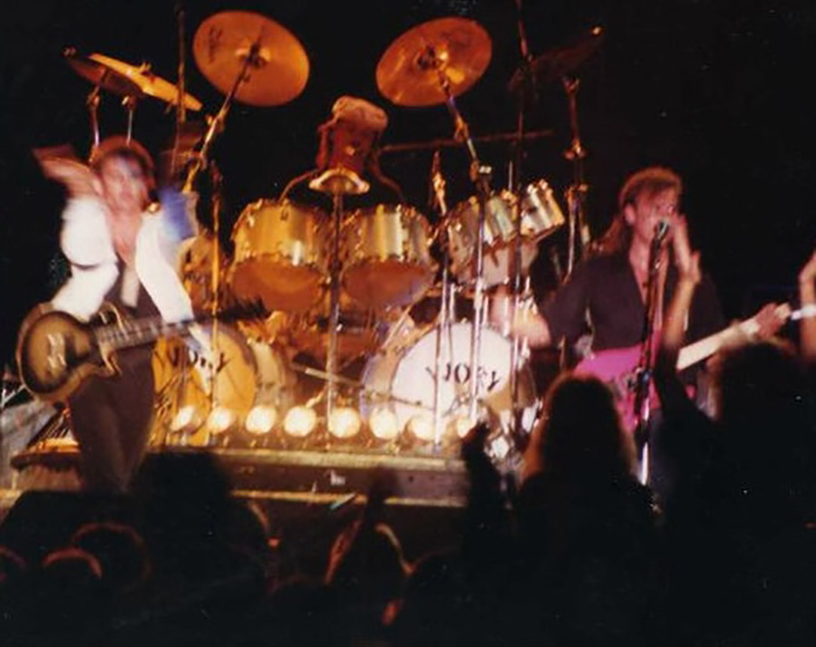 IVORY LEGENDARY ROCK & ROLL